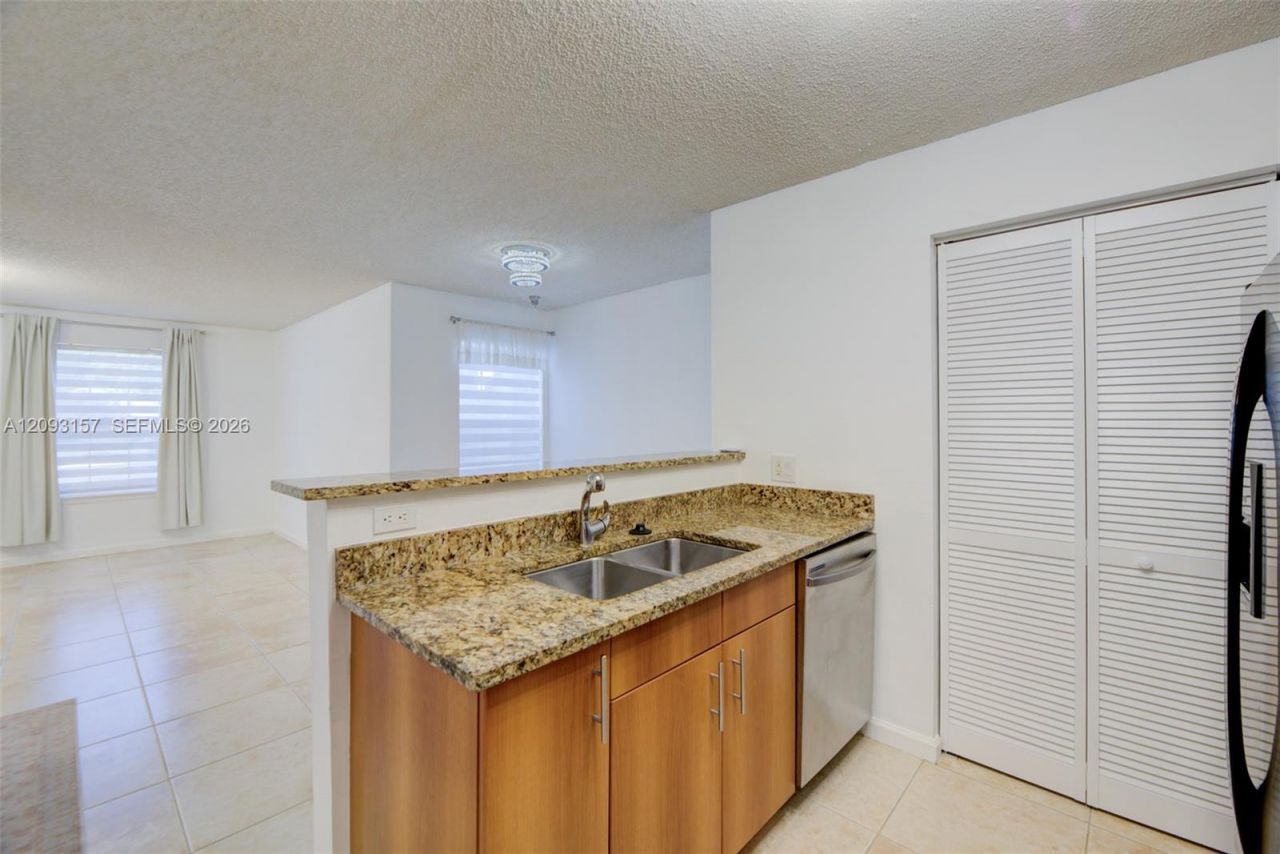 1020 Crystal Way , Unit C, Delray Beach, FL 33444 Photo