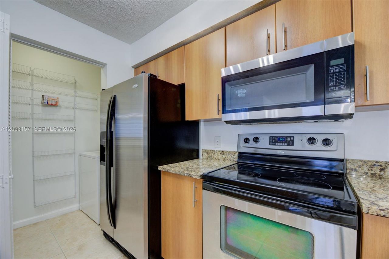 1020 Crystal Way , Unit C, Delray Beach, FL 33444 Photo