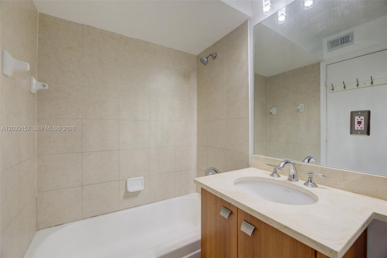 1020 Crystal Way , Unit C, Delray Beach, FL 33444 Photo