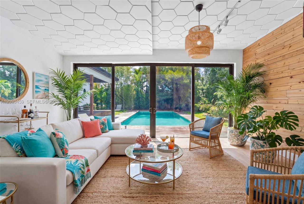 4353 Alton Rd , Miami Beach, FL 33140 Photo