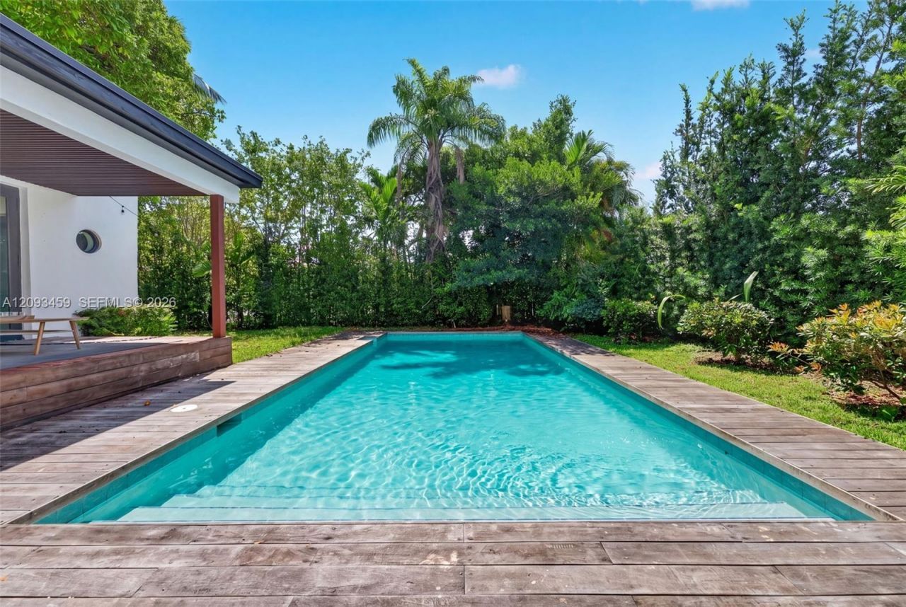 4353 Alton Rd , Miami Beach, FL 33140 Photo