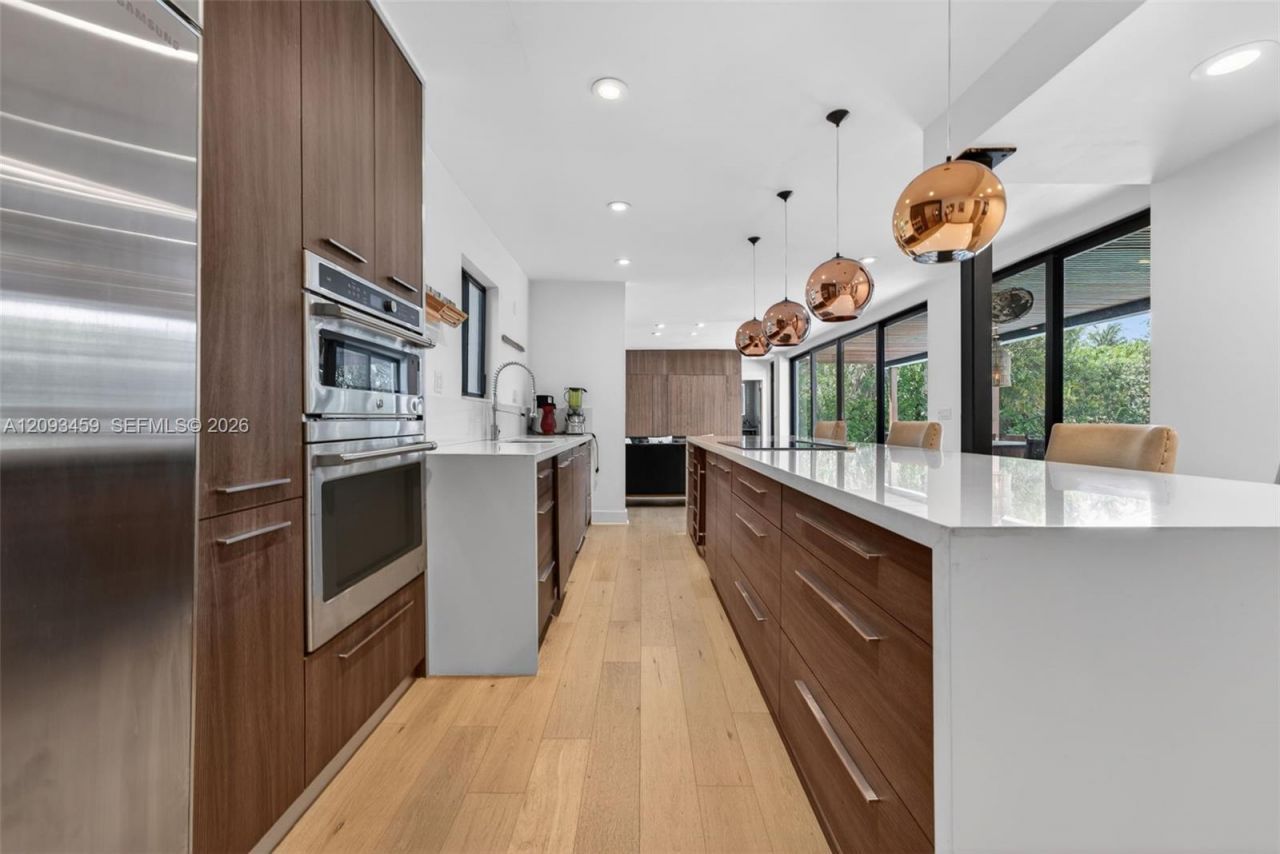 4353 Alton Rd , Miami Beach, FL 33140 Photo
