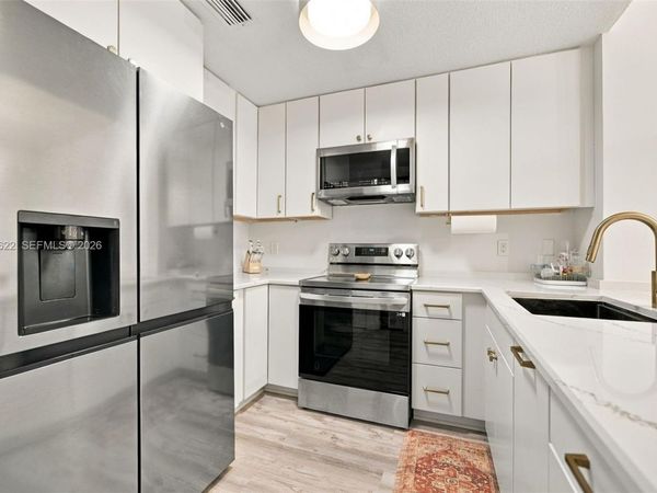 8531 NW 139th Ter , Unit 1406, Miami Lakes, FL 33016