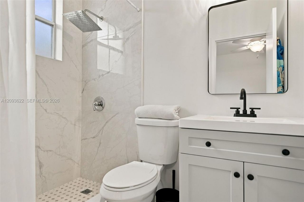 8531 NW 139th Ter, Unit 1406, Miami Lakes, FL 33016 Photo