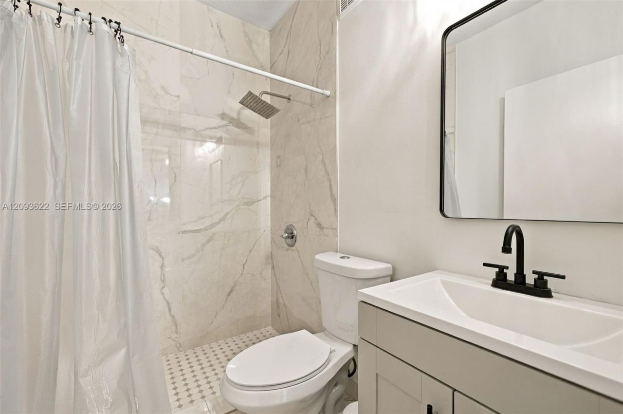 8531 NW 139th Ter, Unit 1406, Miami Lakes, FL 33016 Photo