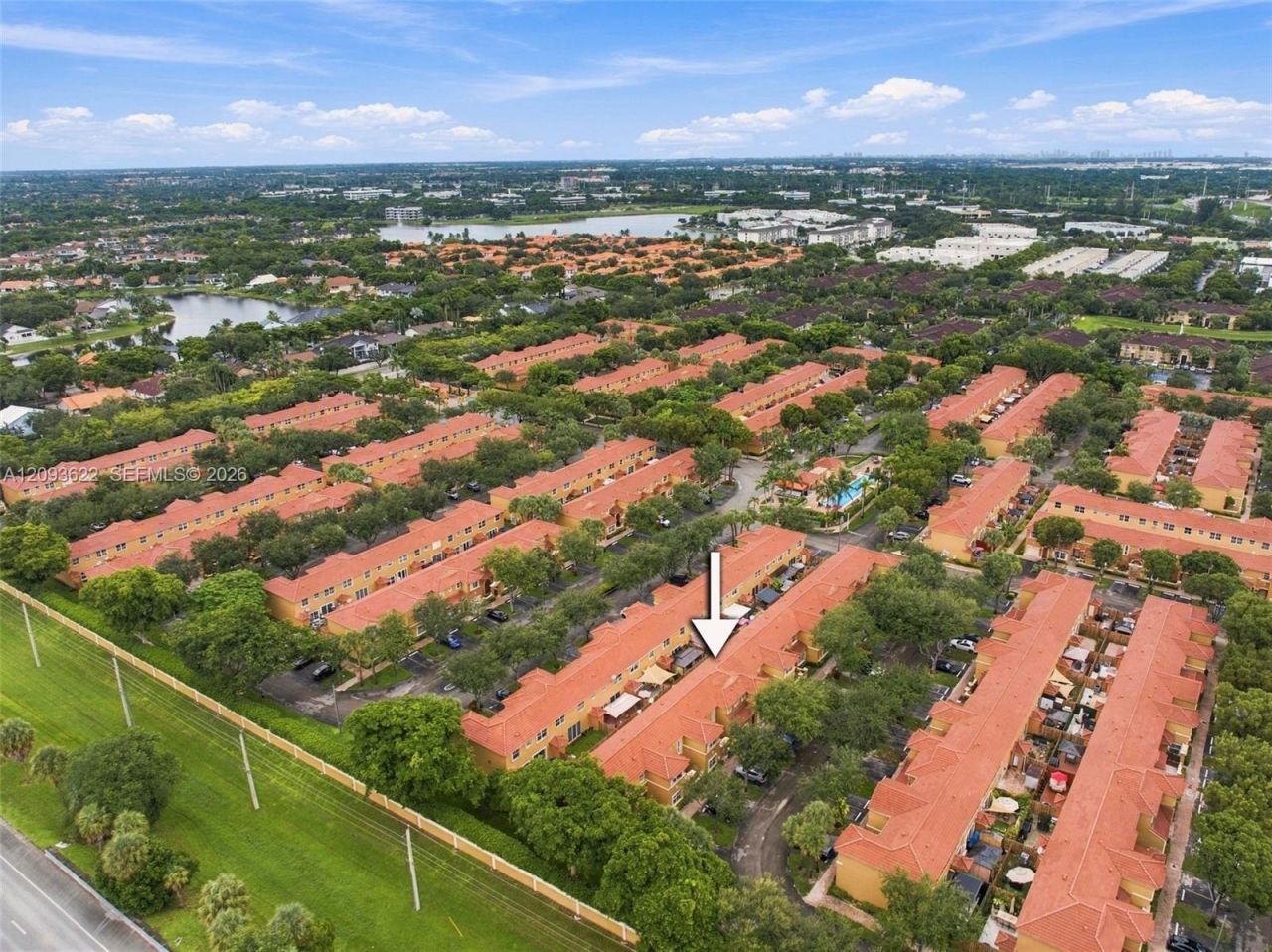 8531 NW 139th Ter, Unit 1406, Miami Lakes, FL 33016 Photo