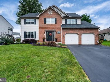 27 BROOKFIELD DRIVE , FLEETWOOD, PA 19522