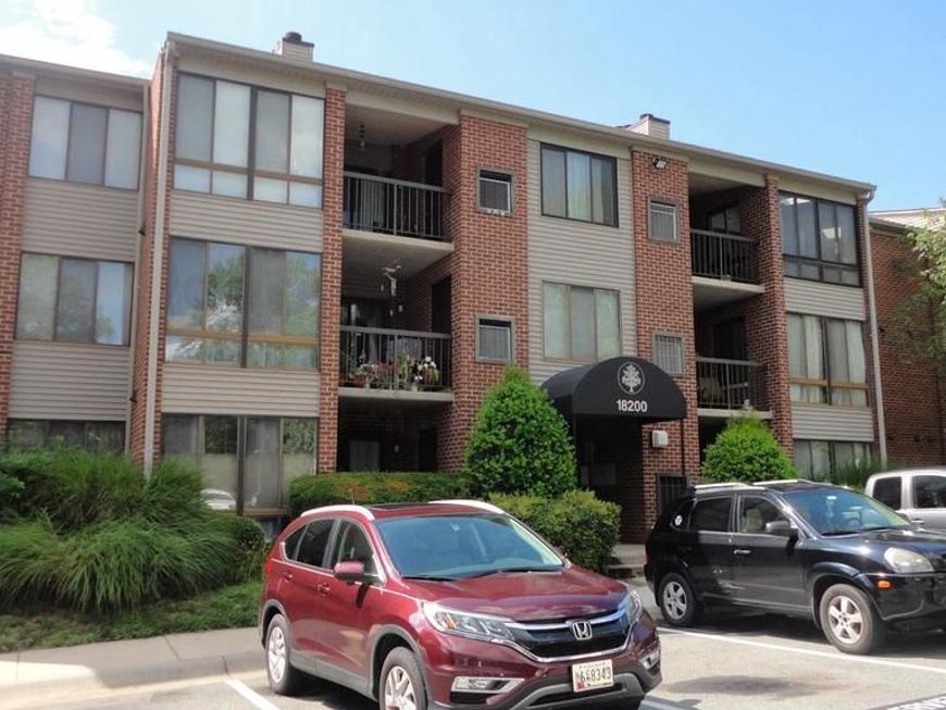 18200 Swiss Circle , Unit 2-104, Germantown, MD 20874 Main Photo