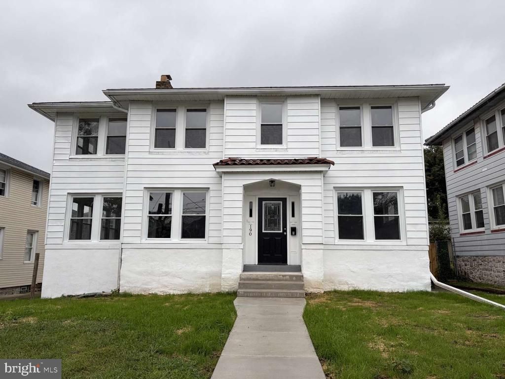 190 E PLUMSTEAD AVENUE , LANSDOWNE, PA 19050
