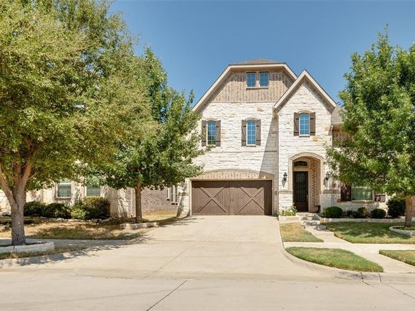 911 Mountain Laurel Drive, Euless, TX 76039