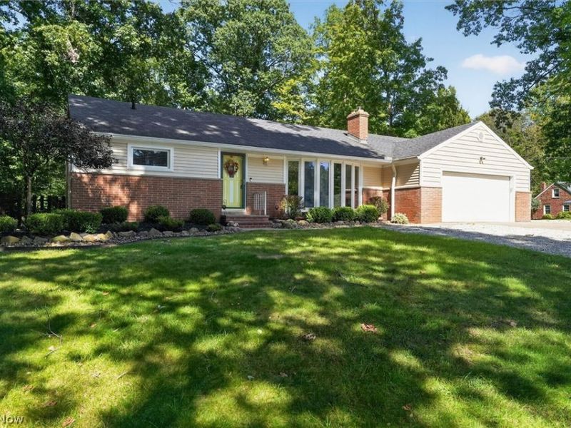 18953 Alexander Road, Walton Hills, OH 44146 Photo 3