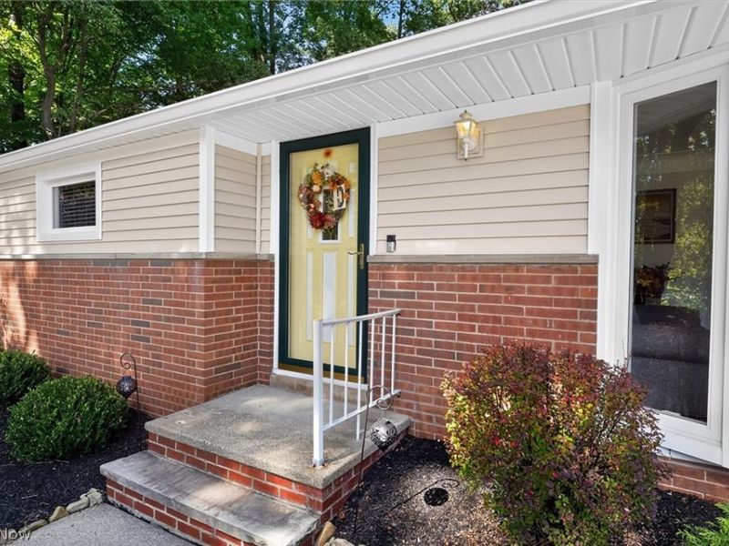 18953 Alexander Road, Walton Hills, OH 44146 Photo 4