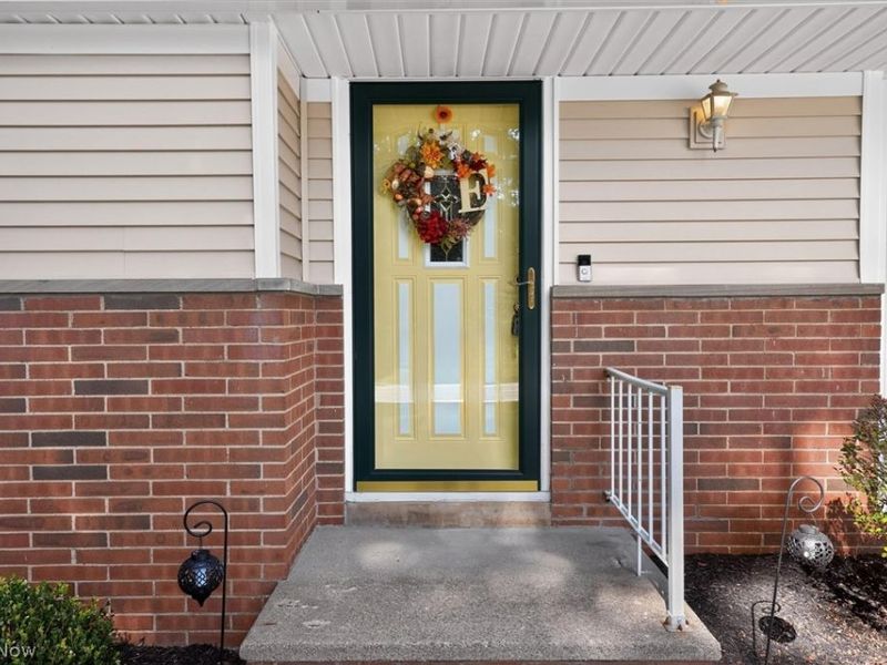 18953 Alexander Road, Walton Hills, OH 44146 Photo 5