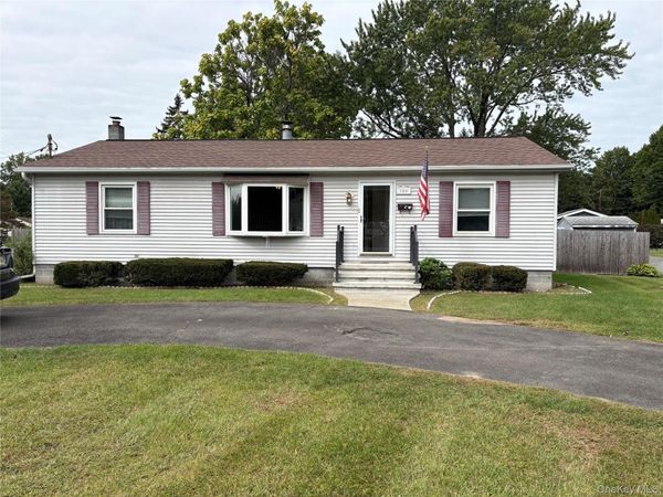 100 John Street, Saugerties, NY 12477