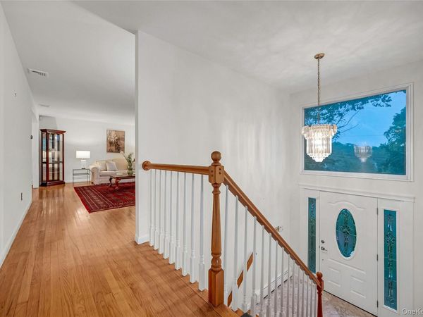 44 Hillside Lane , New Rochelle, NY 10804