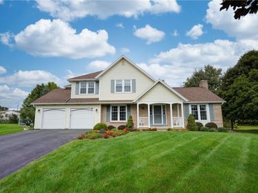 4 Wheat Hill , Rochester, NY 14624
