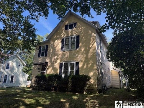 17 Tew Street , Jamestown, NY 14701