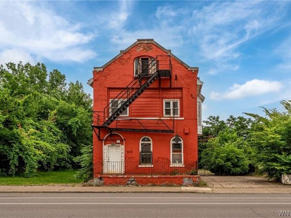 559 Genesee Street , Buffalo, NY 14204