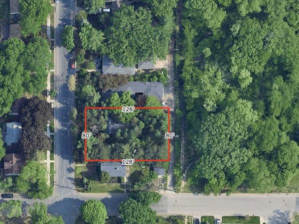 224 Vincent Avenue N, Minneapolis, MN 55405