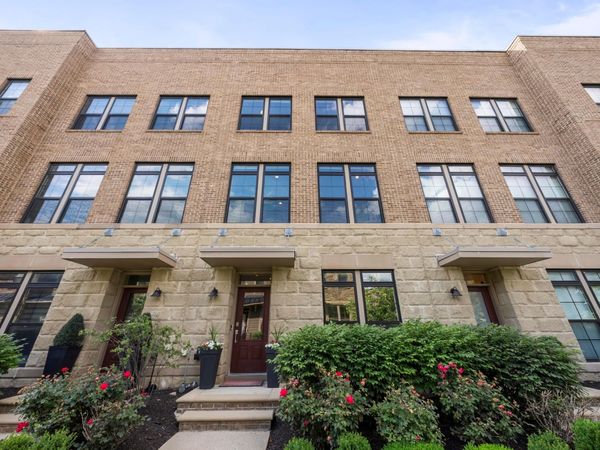 976 Pullman Place, Unit 26, Grandview Heights, OH 43212