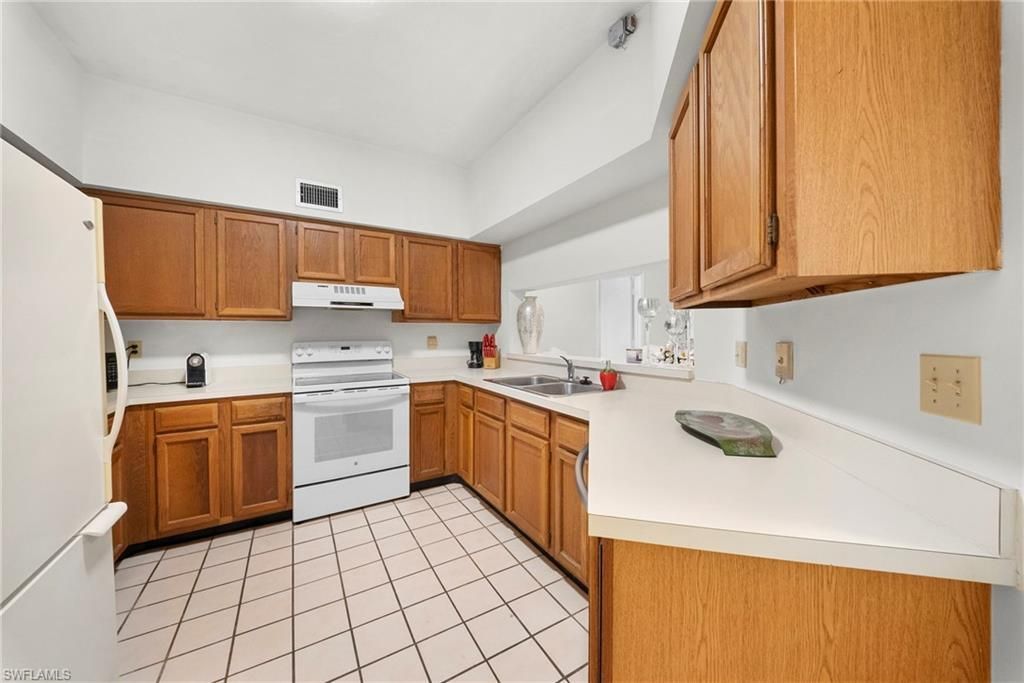1833 Courtyard Way , Unit 105, Naples, FL 34112 Photo