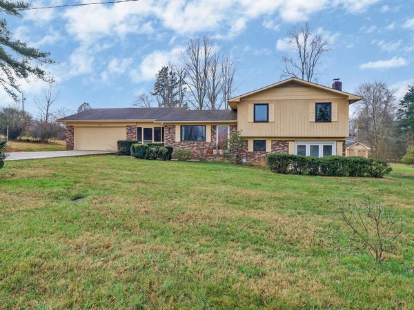 1209 Sequatchie Road, Pikeville, TN 37367