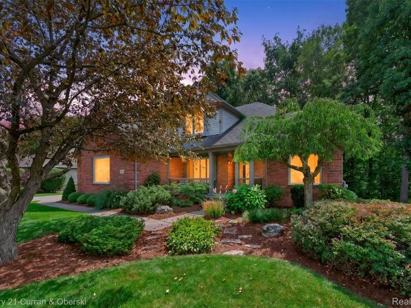 1230 Cottonwood Street, Orion Township, Mi 48360