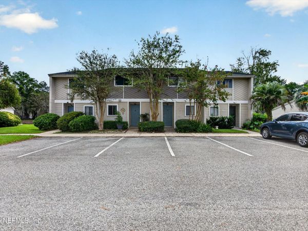3801 CROWN POINT Road, Unit 2152, Jacksonville, FL 32257
