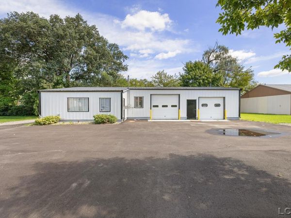 651 Oak , Adrian, MI 49221