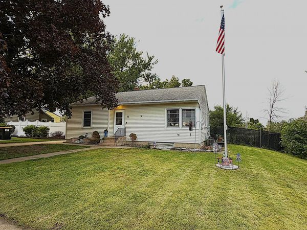65 1st Street SE, Elgin, MN 55932