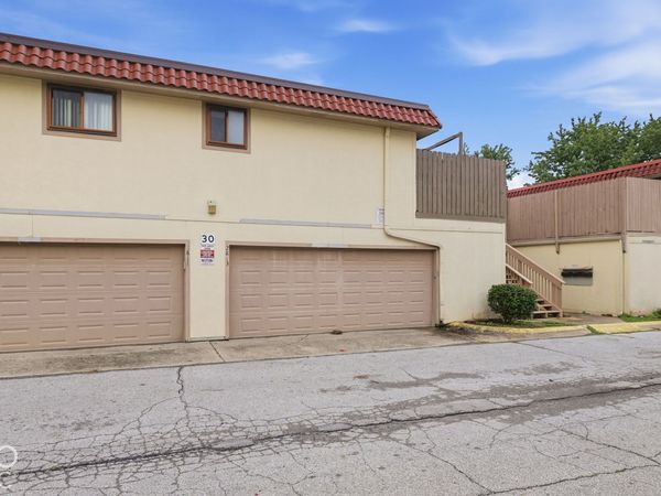 2813 Del Prado Drive, Indianapolis, IN 46227