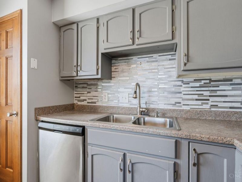 11753 Rose Lane, Unit 2, Springdale, OH 45246 Photo 18
