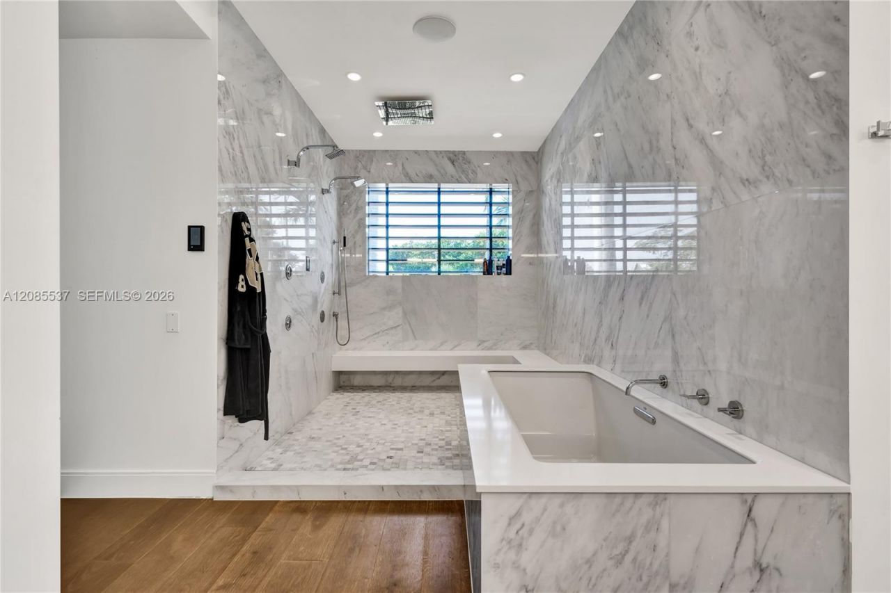 2802 Prairie Ave, Miami Beach, FL 33140 Photo