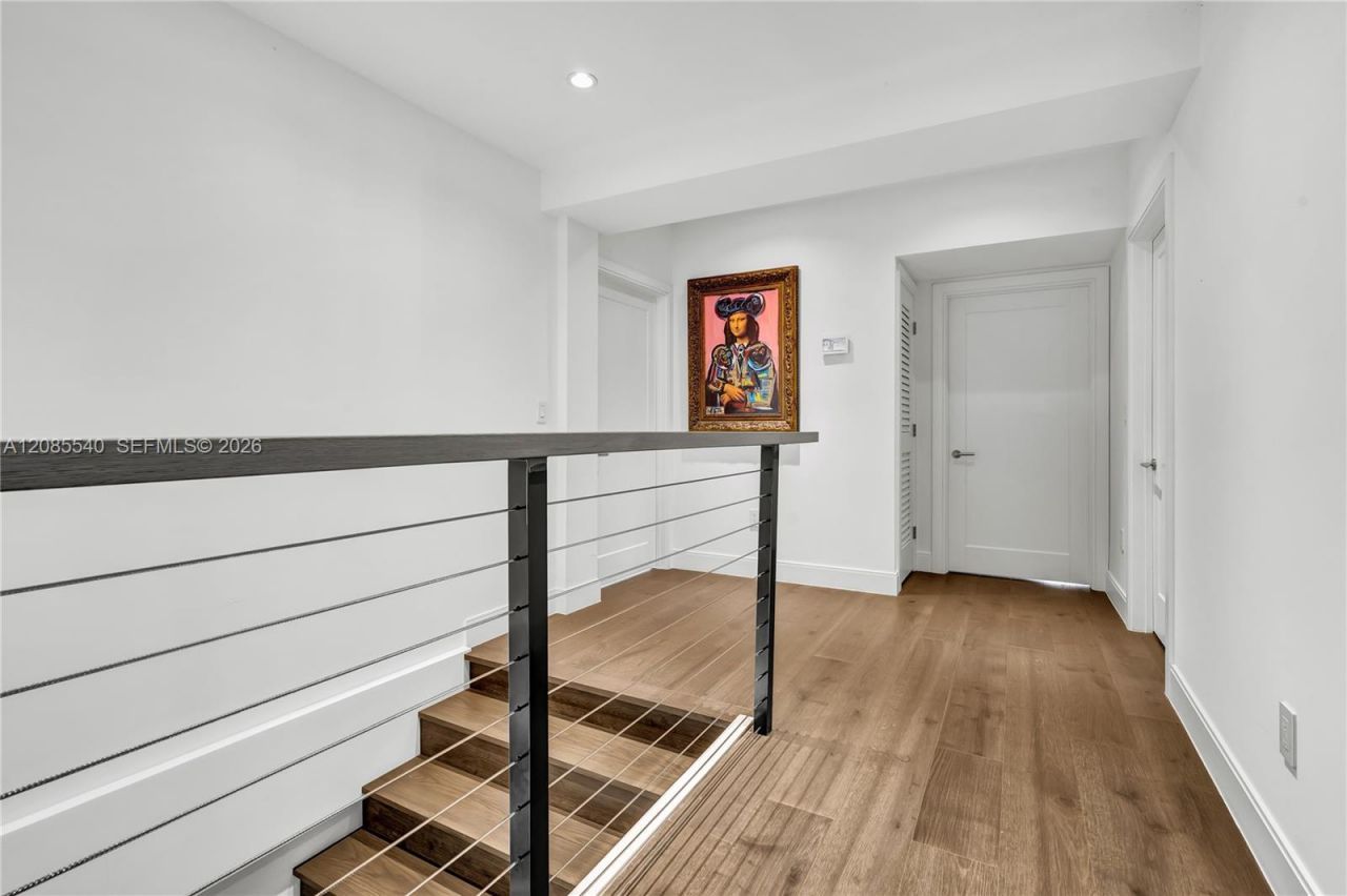 2802 Prairie Ave, Miami Beach, FL 33140 Photo
