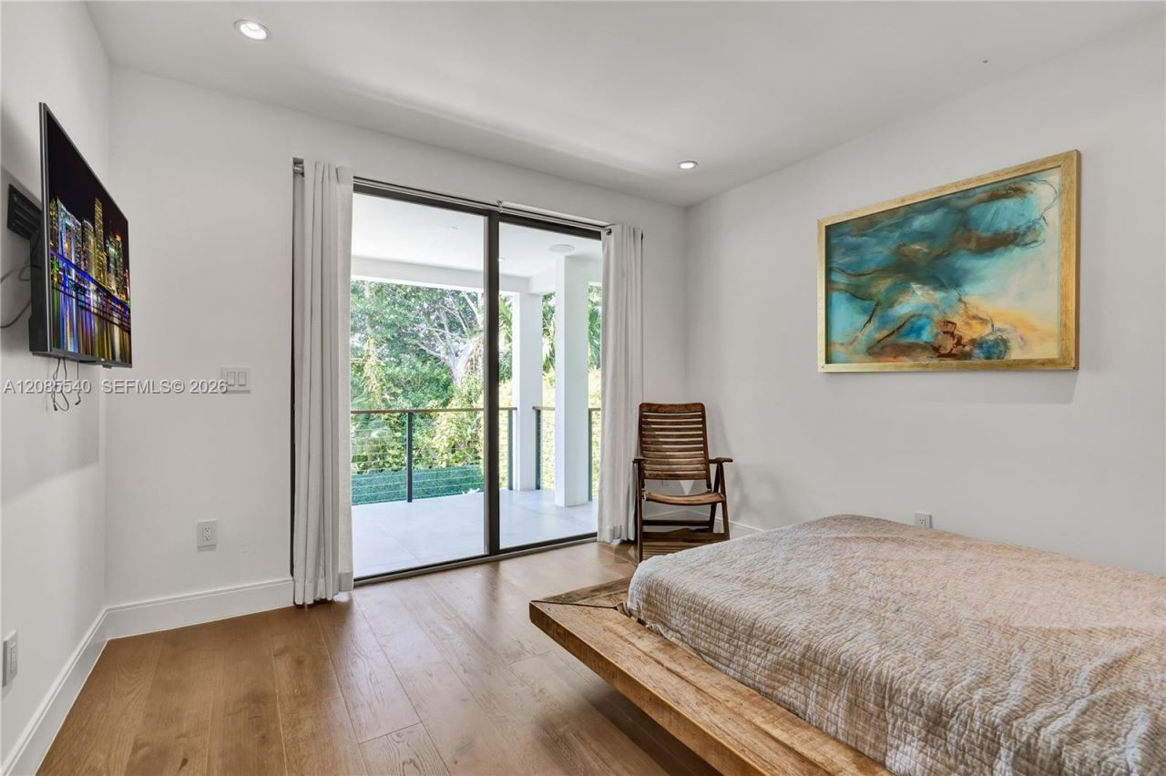 2802 Prairie Ave, Miami Beach, FL 33140 Photo