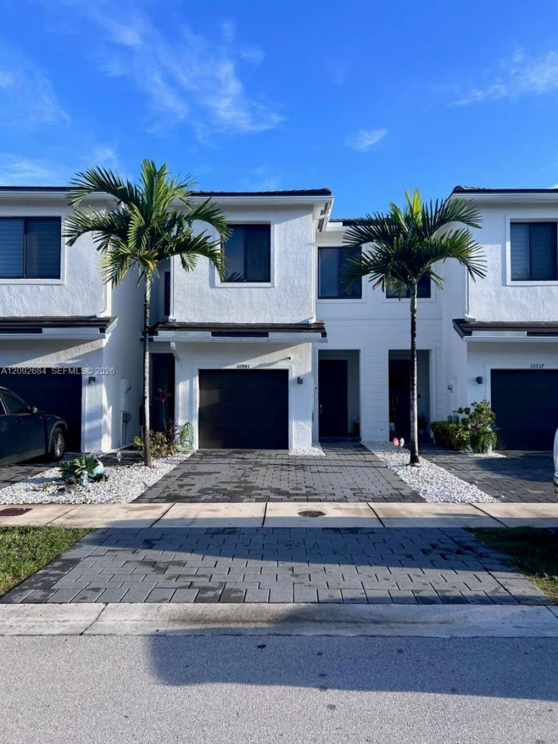 10941 SW 232nd Ter, Homestead, FL 33032 Photo