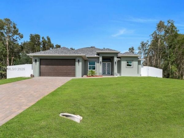 4205 NORA , Lehigh Acres, FL 33976