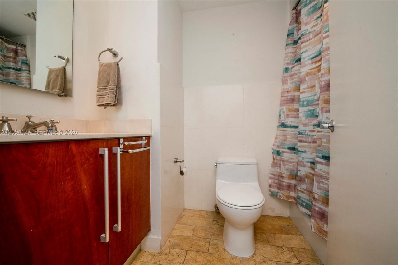 1577 Bay Rd , Unit 201, Miami Beach, FL 33139 Photo