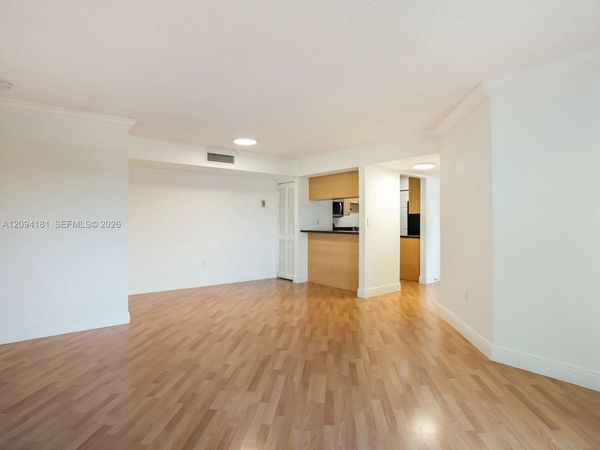 10765 SW 108th Ave , Unit 305, Miami, FL 33176