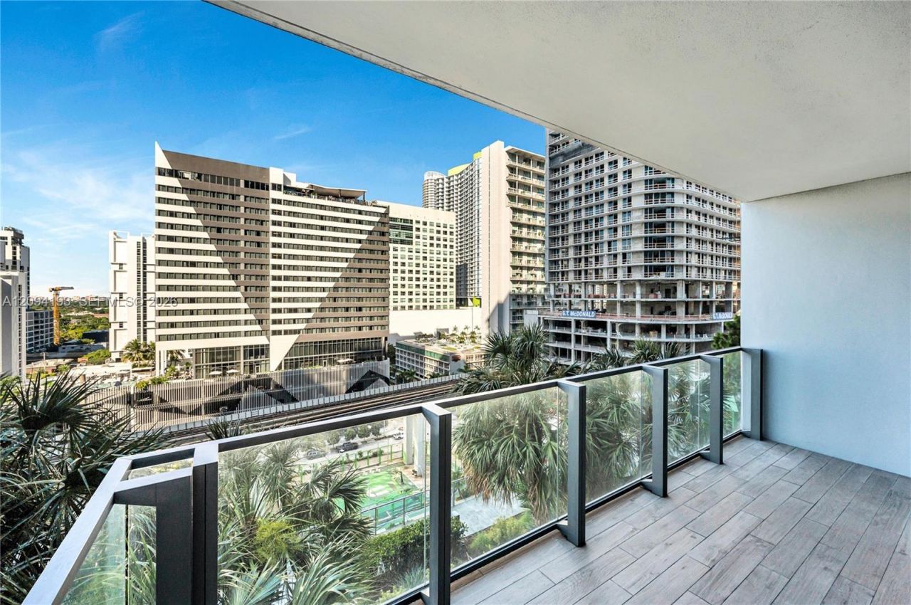 88 SW 7th St , Unit 806, Miami, FL 33130 Photo