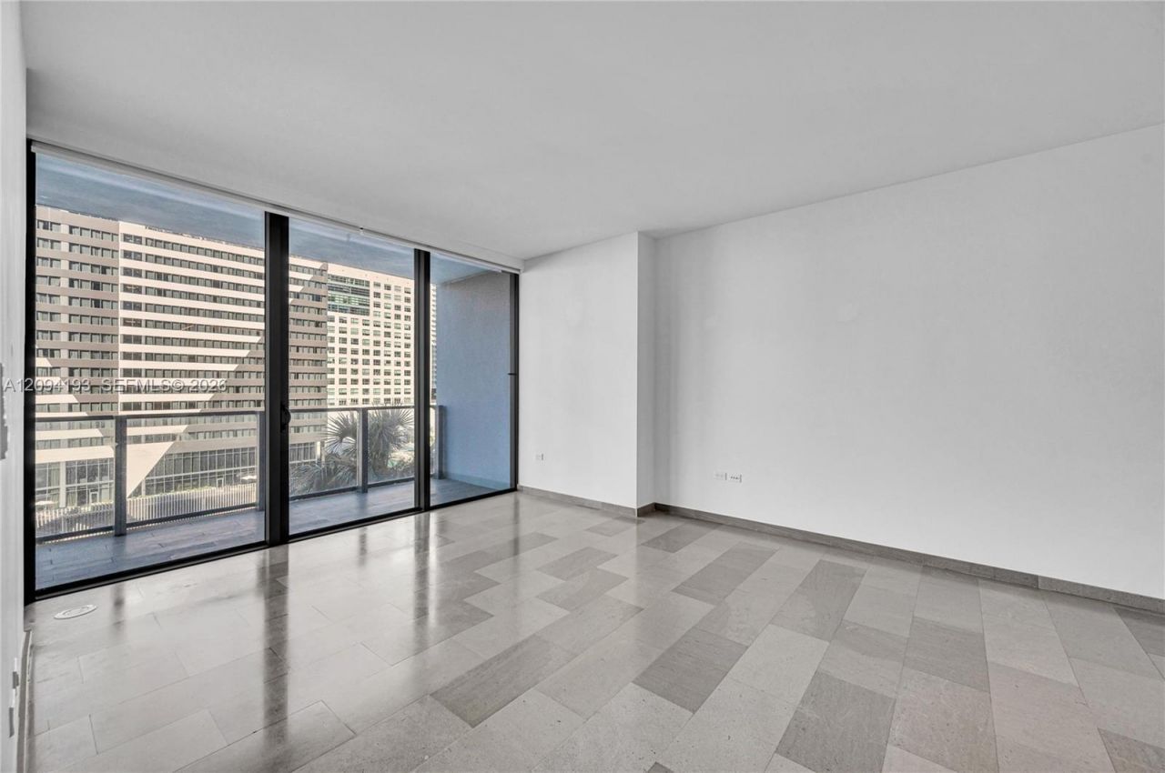 88 SW 7th St , Unit 806, Miami, FL 33130 Photo