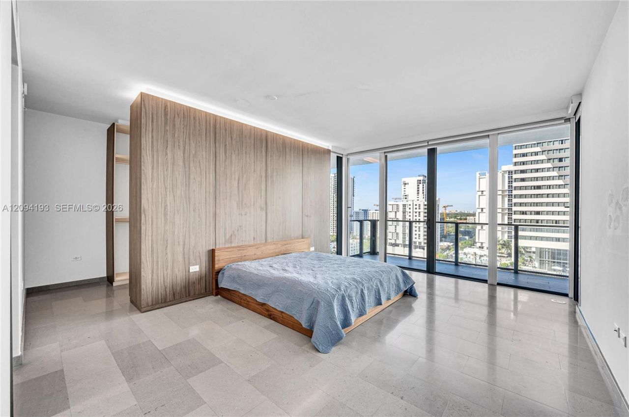 88 SW 7th St , Unit 806, Miami, FL 33130 Photo