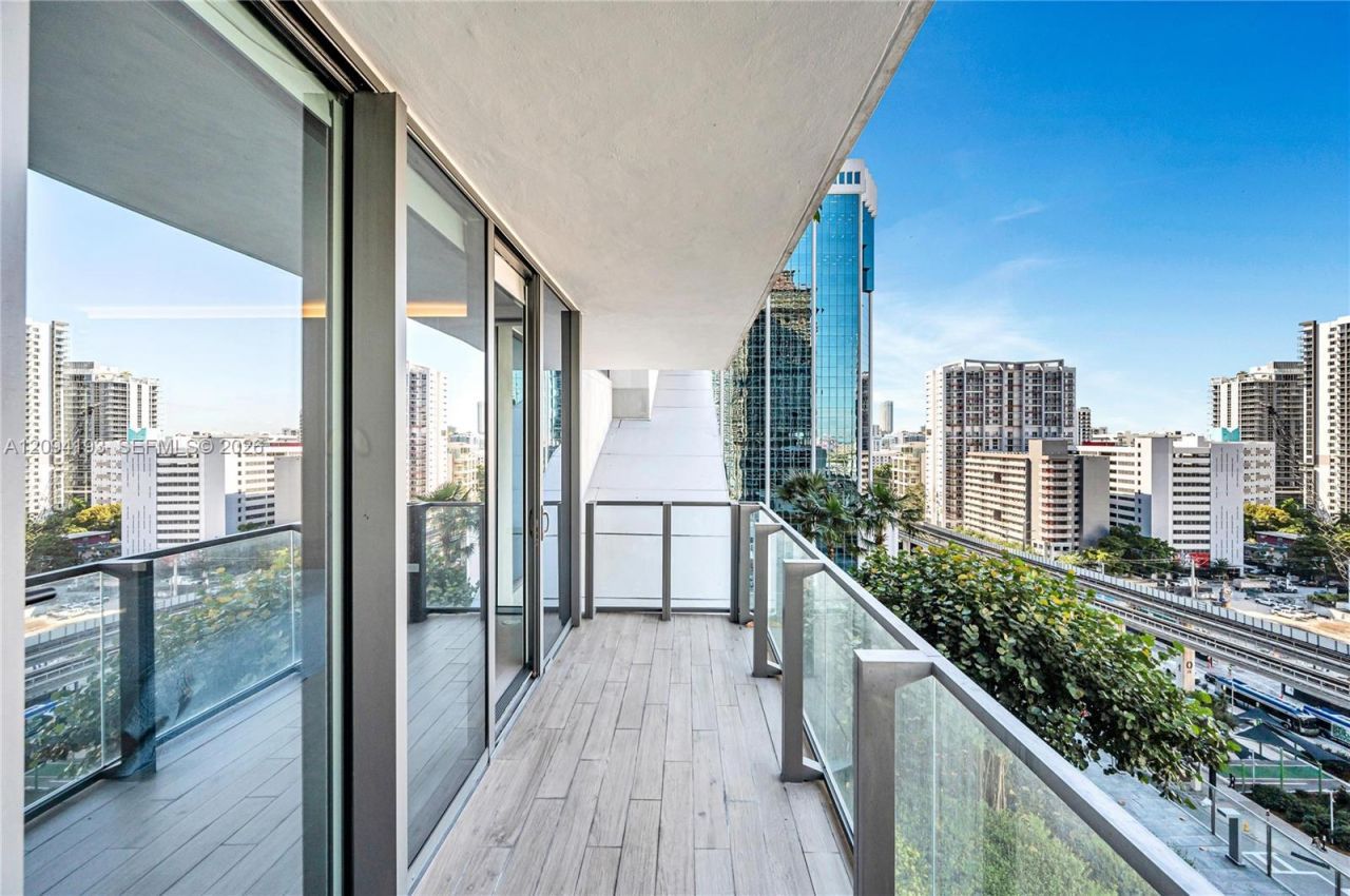 88 SW 7th St , Unit 806, Miami, FL 33130 Photo