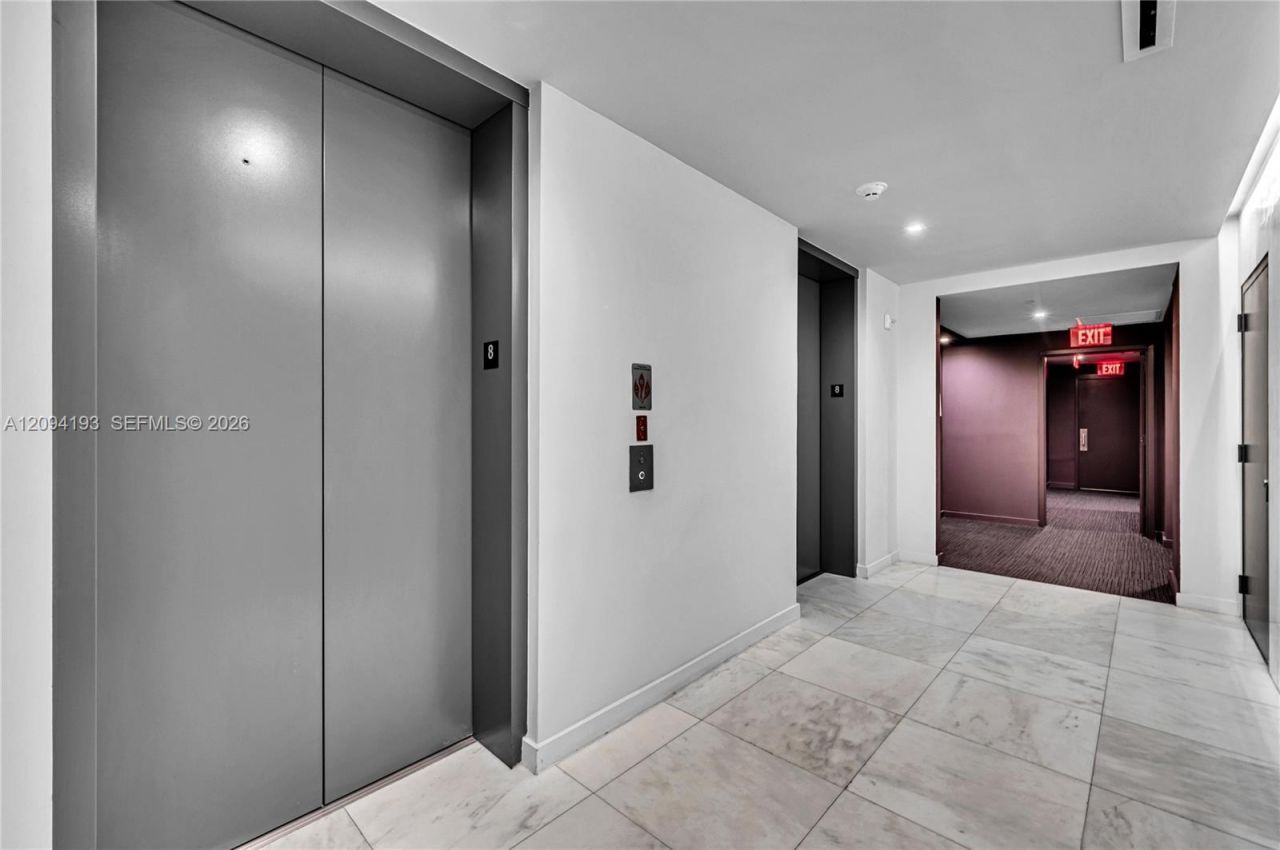 88 SW 7th St , Unit 806, Miami, FL 33130 Photo