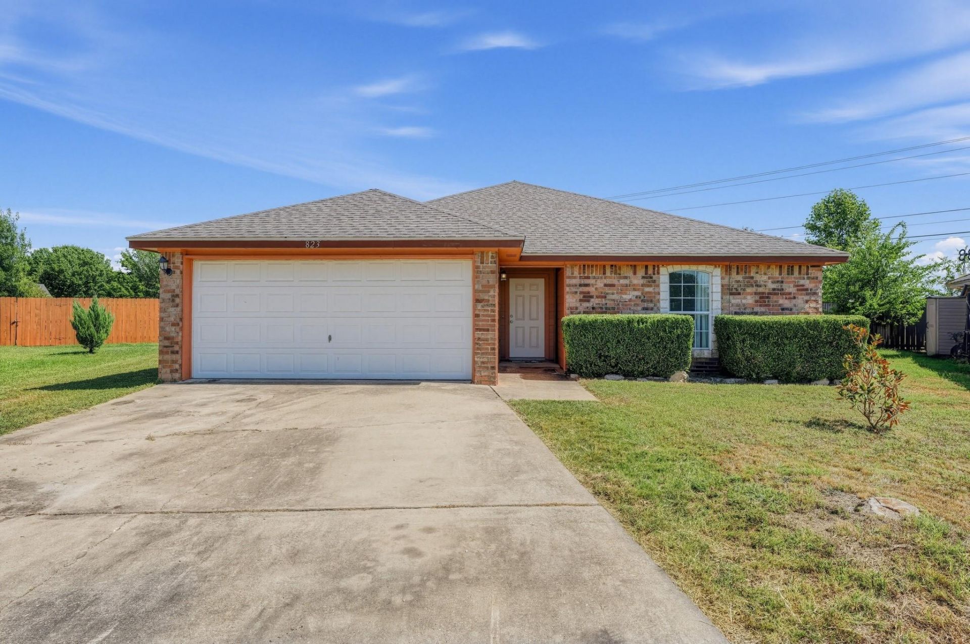 823 Ruby Ct, Jarrell, TX 76537 Main Photo