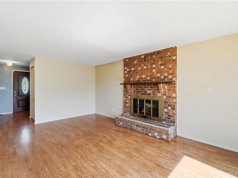 2033 Malibu Trail, Xenia, OH 45385 Photo 12