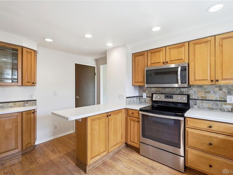 2033 Malibu Trail, Xenia, OH 45385 Photo 17