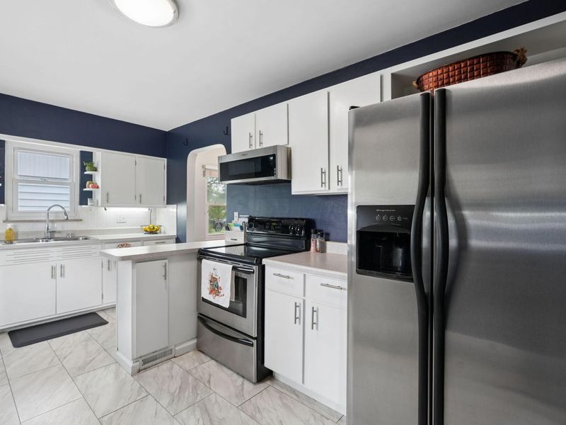 2394 Cranford Road, Columbus, OH 43221 Photo 14