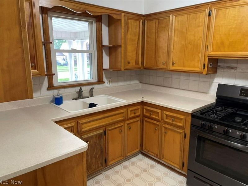 857 5th Street, Struthers, OH 44471 Photo 12