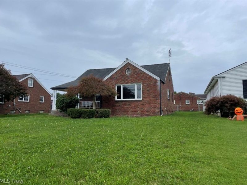 857 5th Street, Struthers, OH 44471 Photo 4